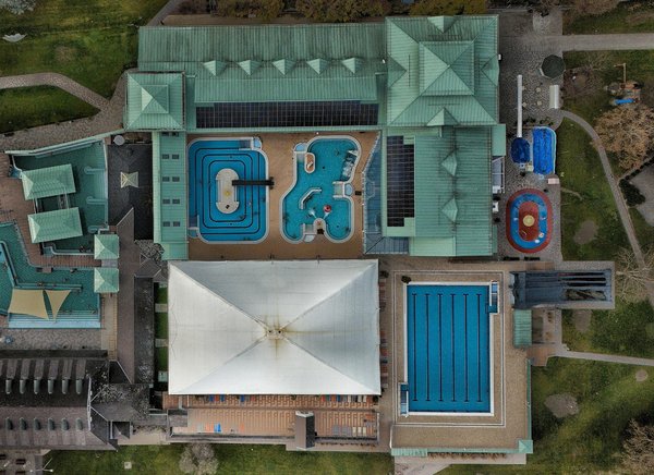 Votre Ressource Incontournable pour Choisir des Vases Décoratifs Idéaux et Élever le Charme de Votre Intérieur