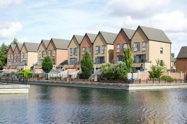 Comment bien choisir son revêtement de sol : guide ultime pour un choix éclairé